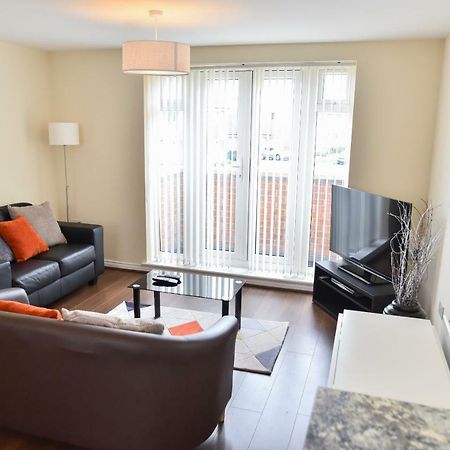 Smartrips Apartments Ковънтри Екстериор снимка