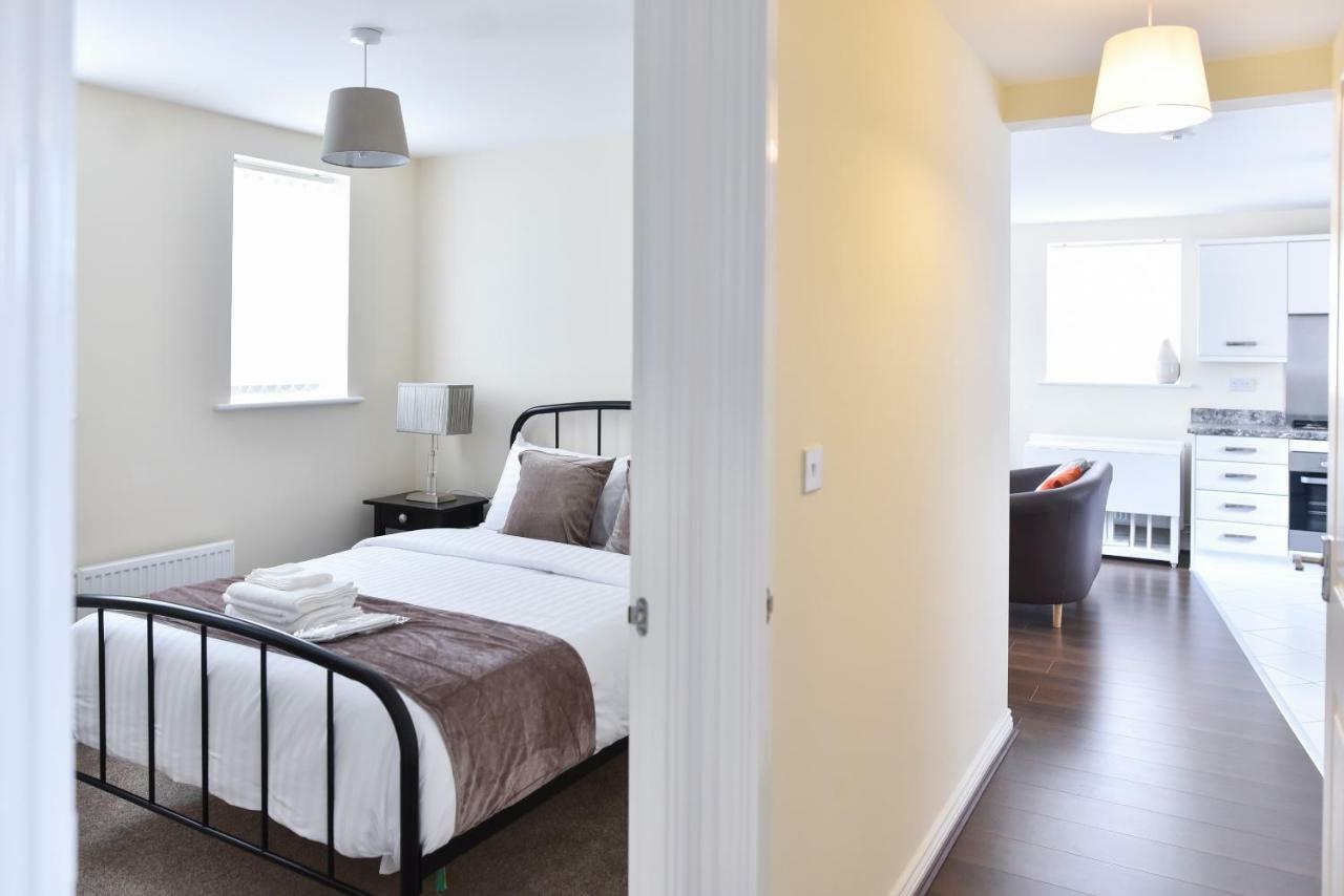 Smartrips Apartments Ковънтри Екстериор снимка