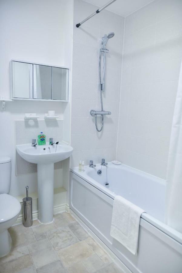 Smartrips Apartments Ковънтри Екстериор снимка
