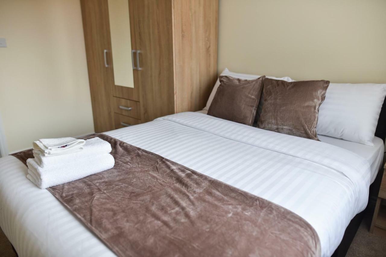 Smartrips Apartments Ковънтри Екстериор снимка